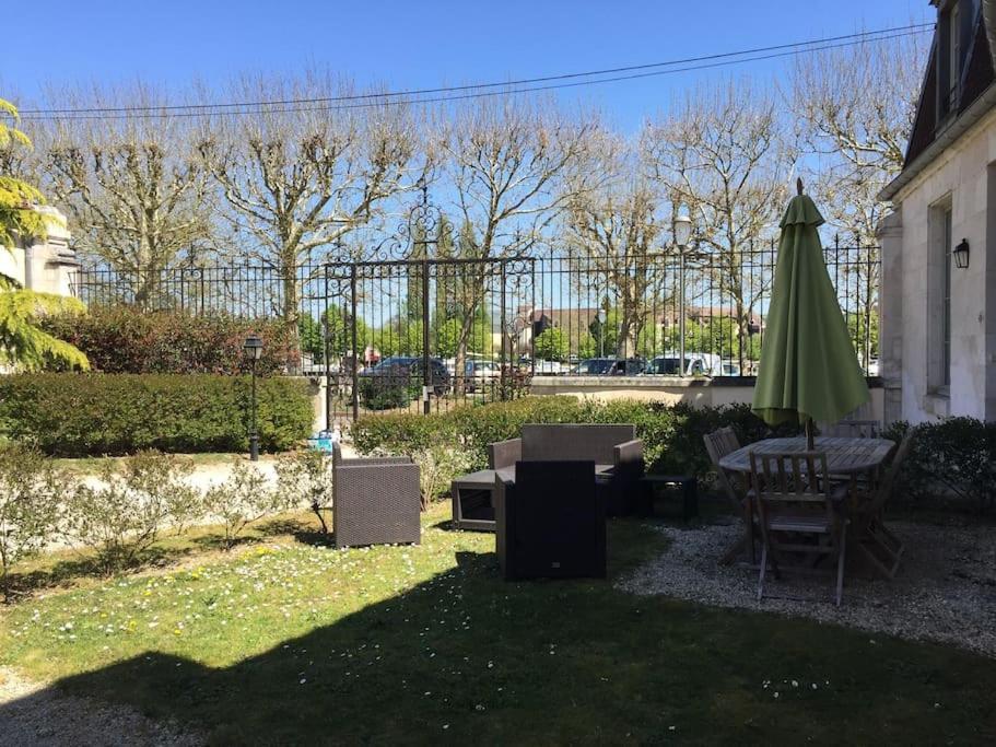 Bel Appart Au Bord De L'Eau Proche Gare Avec Wifi Auxerre Buitenkant foto
